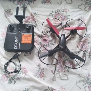 2 Dron With camera,just one have control the other one no